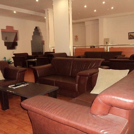 Izethan Hotel 무글라 외부 사진