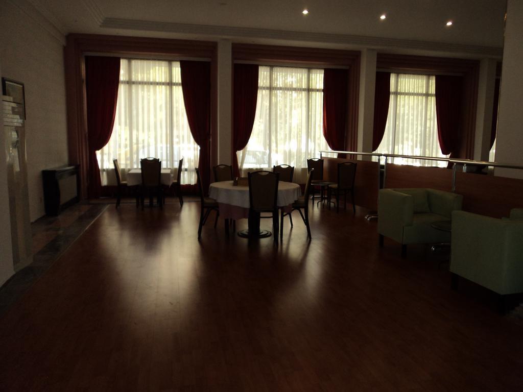 Izethan Hotel 무글라 외부 사진