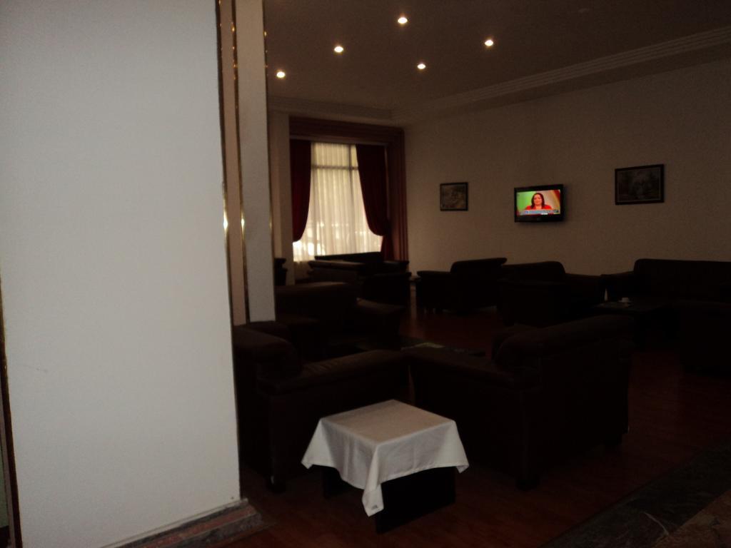 Izethan Hotel 무글라 외부 사진
