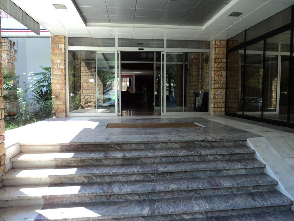 Izethan Hotel 무글라 외부 사진