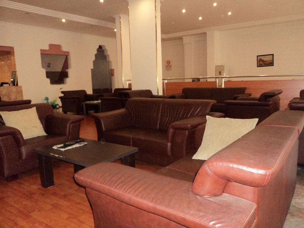 Izethan Hotel 무글라 외부 사진