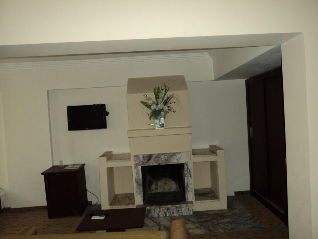 Izethan Hotel 무글라 객실 사진